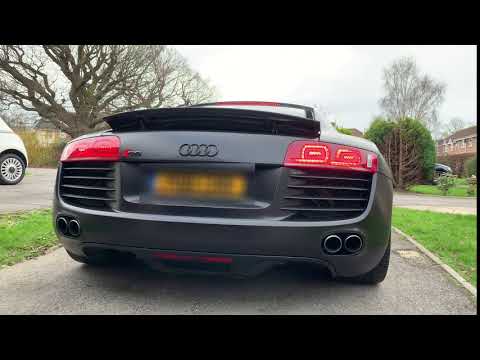 Audi R8 - V8 Quicksilver exhaust start.