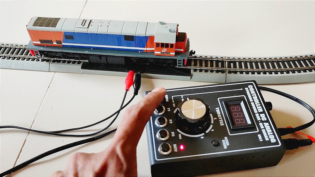 Miniatur Kereta Api Indonesia cc201 Bermesin bersuara skala HO