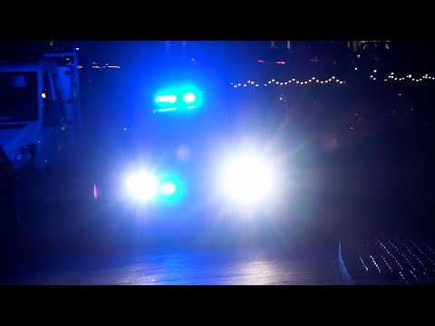 P1, Politiemotor en -Noodhulp B-Kasse naar loze melding voertuig te water Harddraversdijk Dokkum