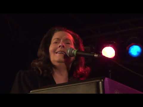 Linda Gail Lewis playing  with James Intveld and The Palominos ( Old Black Joe ) Luxembourg 2017