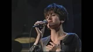 Everything But The Girl - Driving - (Live on Late Night with David Letterman, 1990)