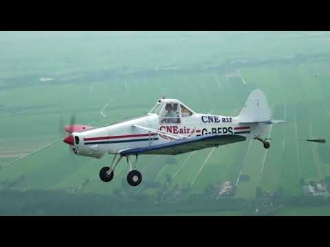 Vliegdemonstratie Free Baybasin Now