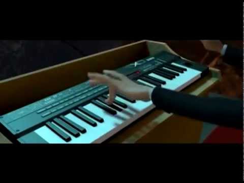 Monsters vs Aliens   President Playing Keyboard