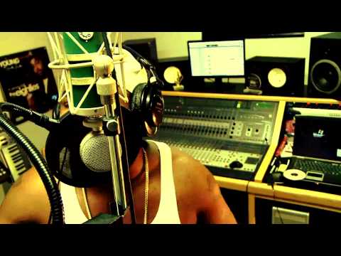 Young Doe - "AM 2 the PM" music video