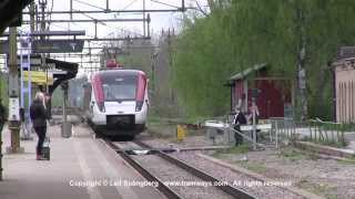 preview picture of video 'Tågkompaniet EMU Regina trains 9013, 9009 and 9021 at Frövi station, Sweden'