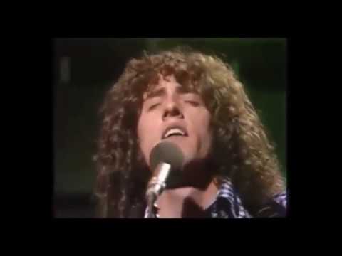 Roger Daltrey - "Giving It All Away"   The Old Grey Whistle Test  (1973)