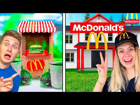 APRO UN MC DONALD'S GIGANTE vs PICCOLO IN CASA NELLA VITA REALE PER 24 ORE🍔