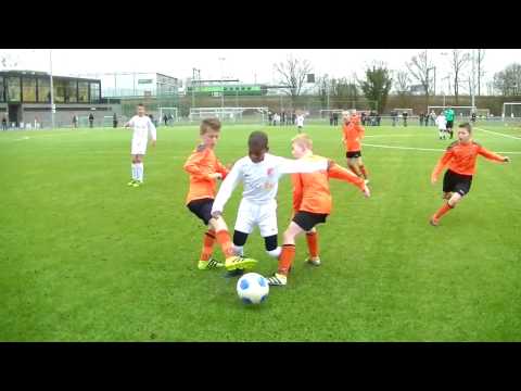 Zeeburgia JO11-1 - rkav Volendam JO11-1  7-0 (4-0)