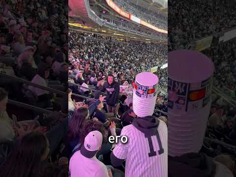 Они продолжали добавлять всё больше вёдер.