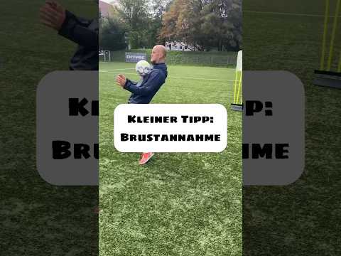So klappt die Brustannahme #mfsplayer #fußball  #fussballtraining #fussballtricks #fussballtipp