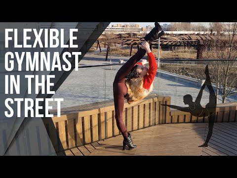 Flexible Gymnast in the Street. Oversplits Training.