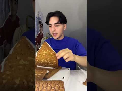 Gingerbread house with Nisa😂 Part 2✨