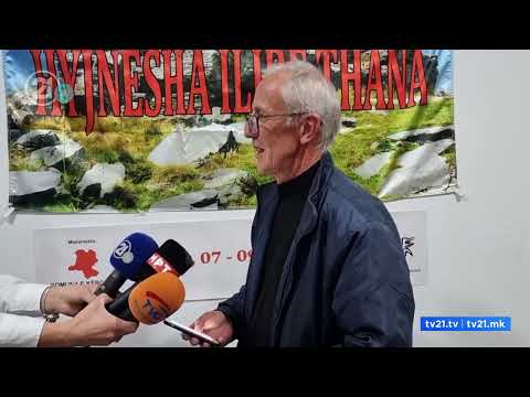 Interneti po sfidon leximin e librit/ Bie dukshëm numri i lexuesve te të rinjtë