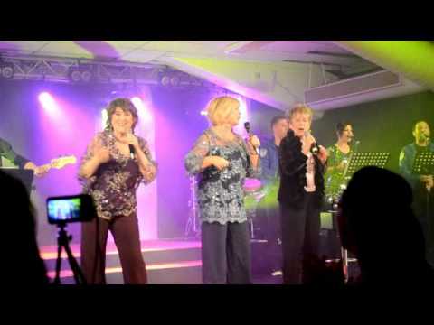 Stjärnorna på travet 2011 - Hansson, Carson och Malmkvist - Cést La Vie