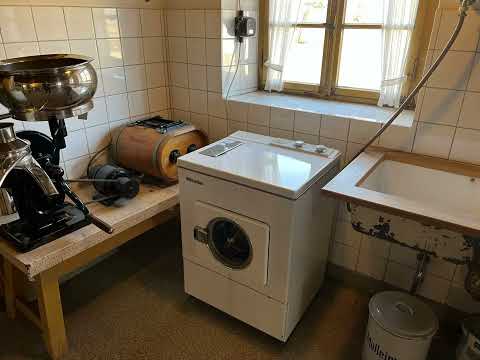 Freilichtmuseum Glentleiten des Bezirks Oberbayern. Almanya Eski köy evleri. 4K