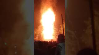 preview picture of video 'महोबा उत्तर प्रदेश का रावण कैसे जलता है'