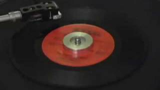 James Brown & The Famous Flames - Nobody Knows (King 1966) 45 RPM