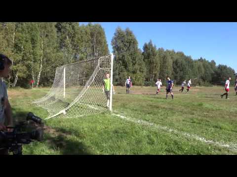 Petarda zawodnika LZS Chrzastawa niemalze nie rozerwala siatki! :P