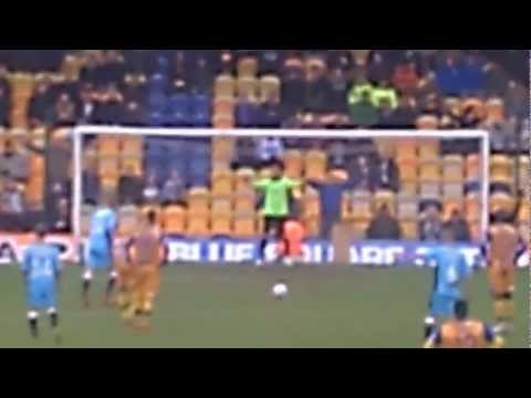 2013-02-09 Mansfield v Barrow AFC Danny L Rowe scores penalty