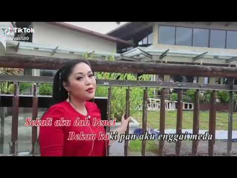 Lucy M enda ibuh beambu isan