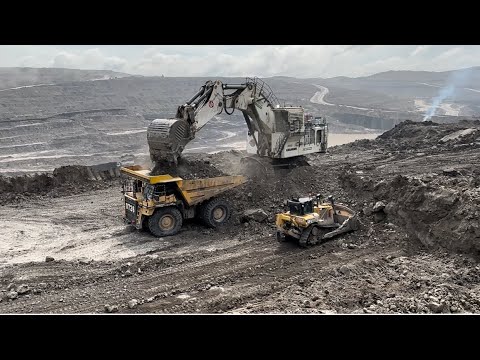 LIEBHERR R 9350 EXCAVATOR LOADING ON TRUCKS HD 785 KOMATSU AND OHT 777D CATERPILLAR ~ MININING STORY