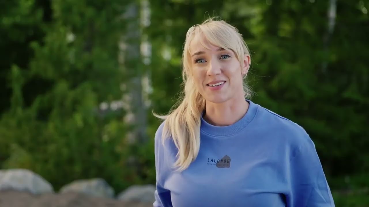 Tekonurmi puttigreenin asennus Villegallen mökin pihalle