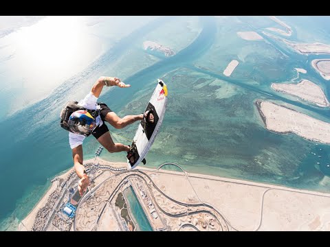 La locura del chileno Sebastián Álvarez: Base jump directo a surfear ola en Surf Abu Dhabi