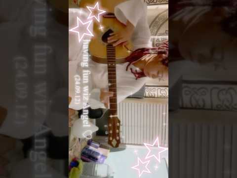 having fun wiz Angel ♡🪽 (guitar jamming flowyn moment in my room) #art #guitar #jamming #newsound