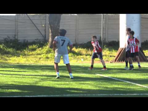 Pelle XXXVII vs Philips IX