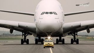 preview picture of video 'Jaaroverzicht: Schiphol in #2014'