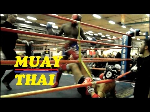 MUAY THAI : Black VS White