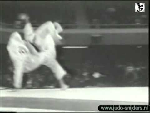 Judo / OS 1964 / -68 kg / 1/4 finale: Park - Bogolubov