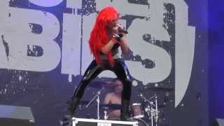 Butcher Babies - I Smell A Massacre (Live @ Graspop 2015)