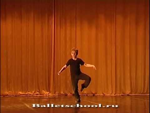 Future ballet star, 6 years old R. Malakhov. Fouettes, pirouettes