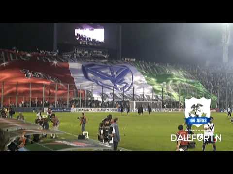 "Libertadores 2010 . Estreno telón italiano . Recibimiento" Barra: La Pandilla de Liniers &bull; Club: Vélez Sarsfield