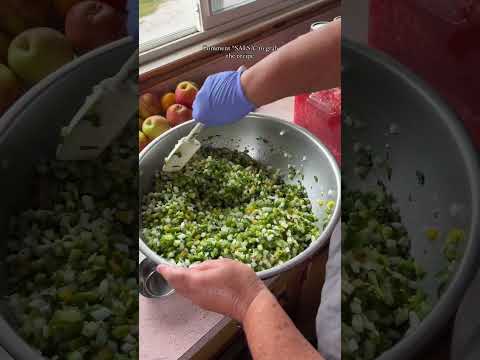 It’s the only one you’ll ever need! Comment “SALSA” to grab the recipe ♥️ • • • #canning