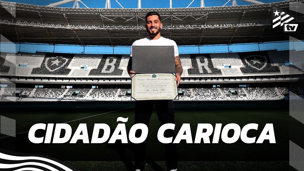 VÍDEO: Alex Telles, do Botafogo, recebe título de Cidadão Honorário do Rio de Janeiro no Nilton Santos VÍDEO: Alex Telles, do Botafogo, recebe título de Cidadão Honorário do Rio de Janeiro no Nilton Santos