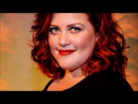 Esmée van Kampen doet mee aan cabaretgroep Niet Schieten!