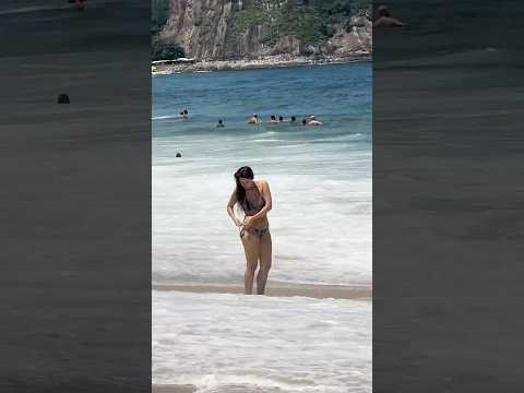 🇧🇷 A Great Day at Leme Beach