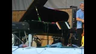 Dave Holland Quartet - The Quier