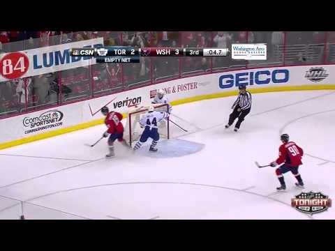 Nicklas Backstrom unselfish play on an empty net goal