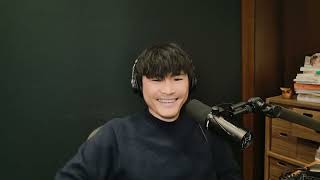 藤井風さんが「いろはす」のCMで歌ってますが、いっくんと同じマイクの持ち方でしたよ。おもしろクレームDMさんは、藤井風さんもダサいと思ってるのかな - サカナクション山口一郎の今夜も雑談中。2025.2.18