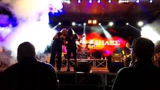 BRAIN/SHAKE (Tribute AC/DC) Sin City Live at Summer Fest Carraia 2016 #acdcitalia #brainshake