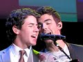JONAS BROTHERS Sing Heart And Soul LIVE CAMP ROCK 2 Premiere NYC