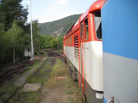 Czech Republic: Class 749 "Grumpy" diesel loco (no.749 006) leaves Vrane nad Vltavou for Cercany
