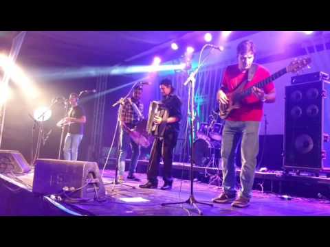 Isaac do Acordeon e Forró Raiz - Esperando na Janela / Cenário de Amor