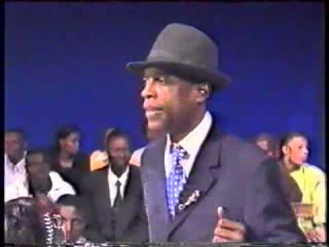 DINDO YOGO ayebaki liwa na ye bolanda...Alobelaki pe testament atikeli lola muana