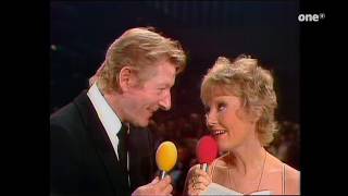 Paul Anka &amp; Sir Peter Ustinov, Danny Kaye &amp; Petula Clark - My Way (UNICEF version , 1973)