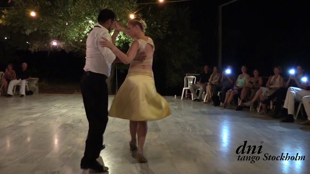 Sara Westin and Juan Pablo Canavire, show in Souda Beach 2/4