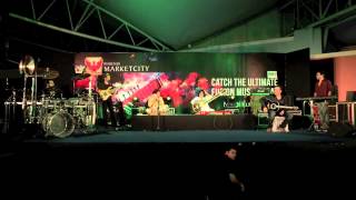 Rashid Ali with Niladri Kumar - Kabhi Kabhi Aditi - Guitar &amp; Sitar | Live In Concert